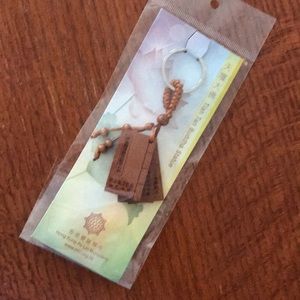 NWT buddha prayers keychain